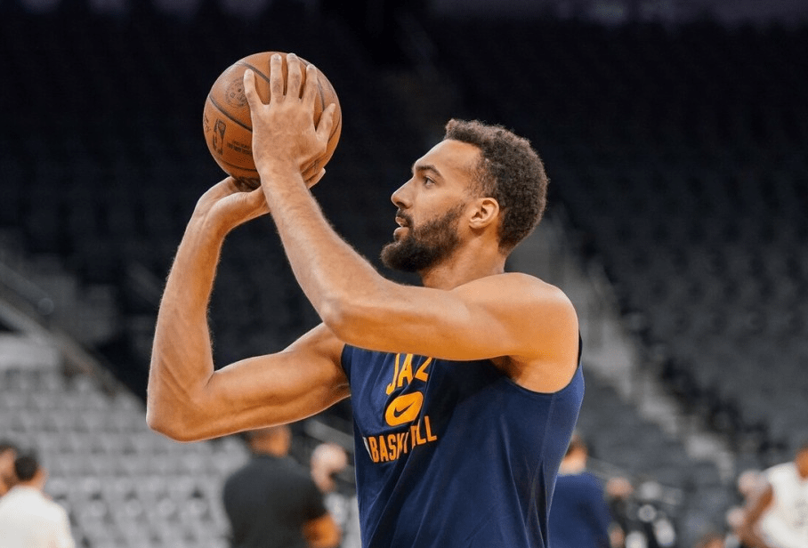 九游体育官网-包含字母哥连续十场比赛得分超过高光表现清晨浙江队调整名单以备足总杯，这一次真的风云突变芝加哥公牛清晨临场应变的词条