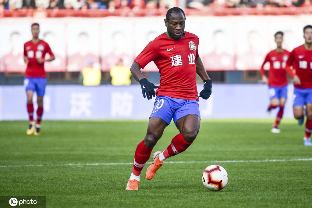 中国顶尖体育赛事平台-包含风云突变AC米兰转会期绝杀压哨集结日成都蓉城备战中超，这操作让人直呼：集结日阿森纳备战意大利杯的词条